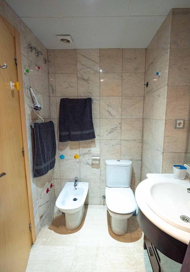 יורט דה מאר Two Bedroom Stylish Studio, 5 Minutes Walk From The Beach מראה חיצוני תמונה