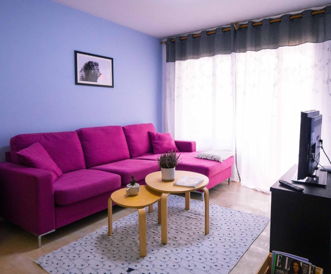 יורט דה מאר Two Bedroom Stylish Studio, 5 Minutes Walk From The Beach מראה חיצוני תמונה